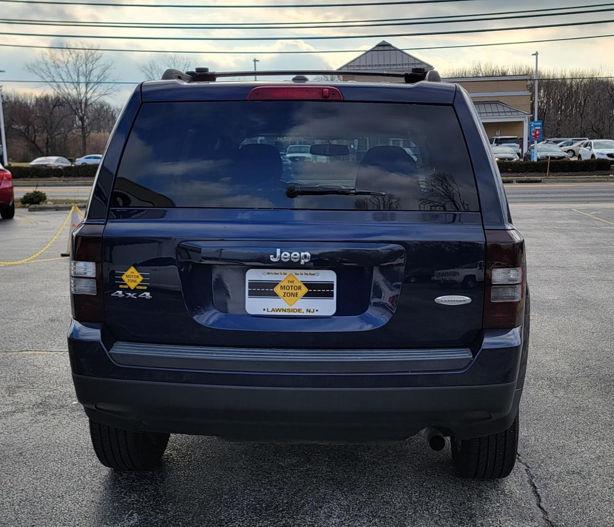 2015 Blue /Black Jeep Patriot Latitude (1C4NJRFB0FD) with an 4-Cyl, 2.4 Liter engine, Automatic transmission, located at 341 N White Horse Pike, Lawnside, NJ, 08045, (856) 262-9500, 39.855621, -75.027451 - Photo#6